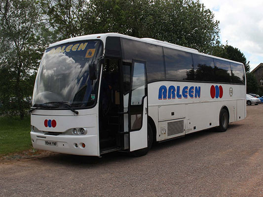 Tours by Coach, Bus, Minibus around UK Arleen coach